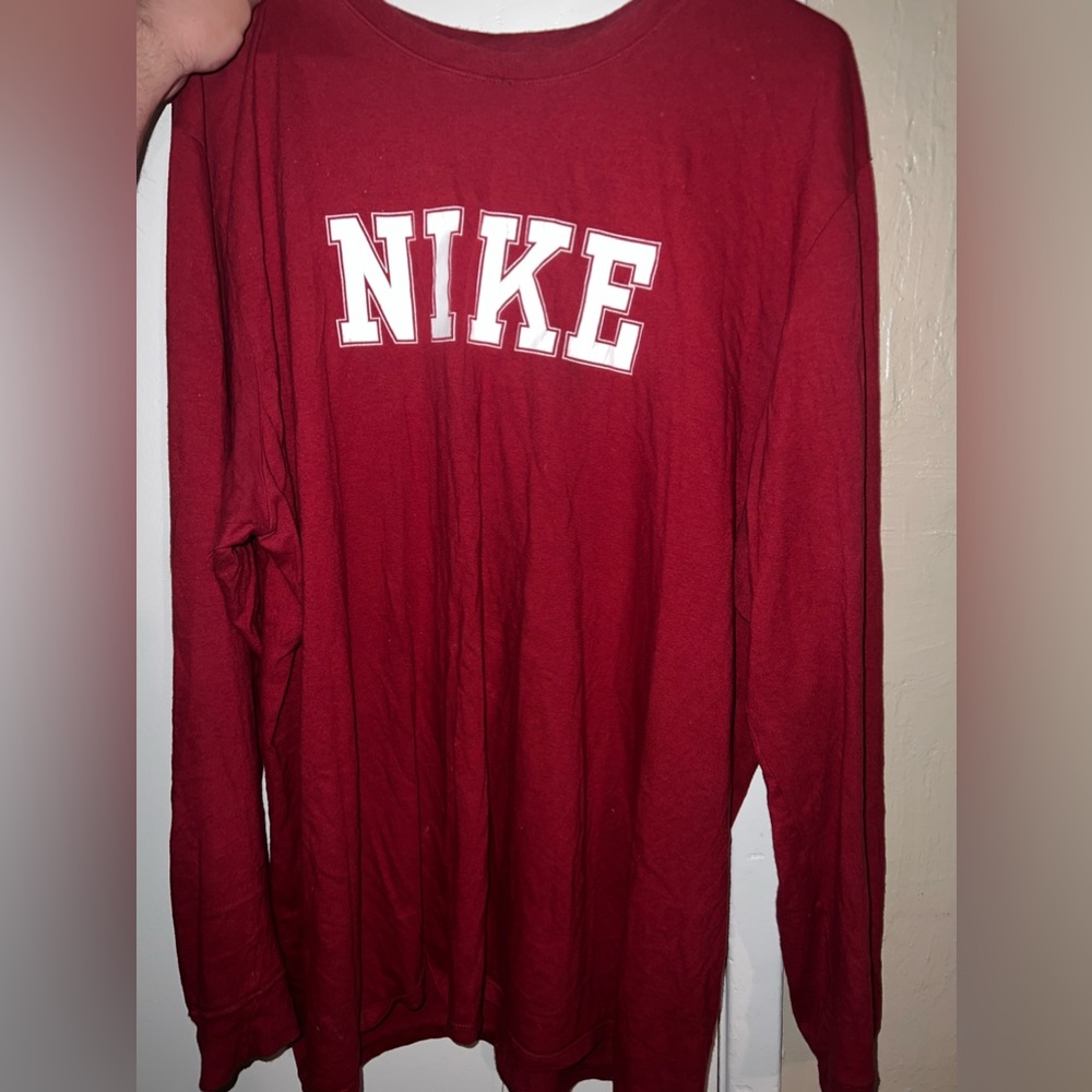 Nike long sleeve tee